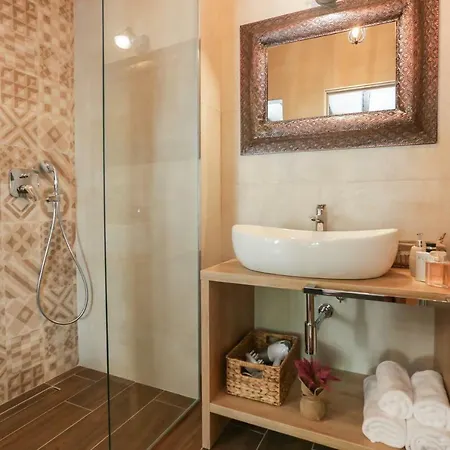 Konukevi Luxury Dino