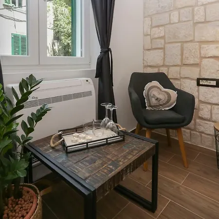 Luxury Dino 4* スプリト