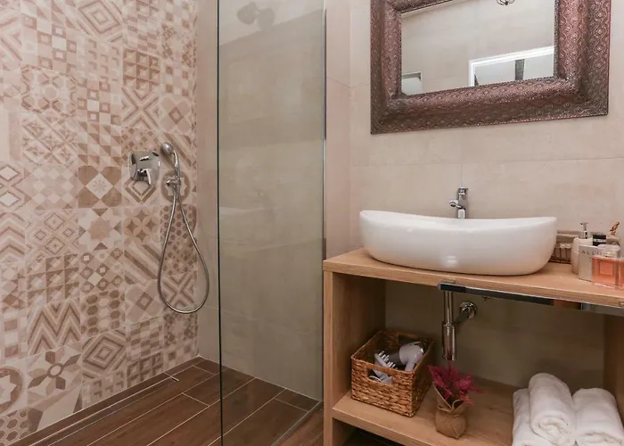 Luxury Dino 4* Split