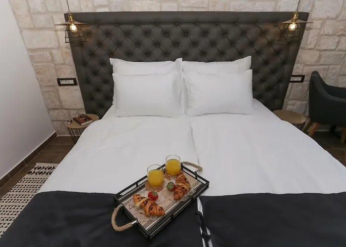 Luxury Dino Guest house 4*